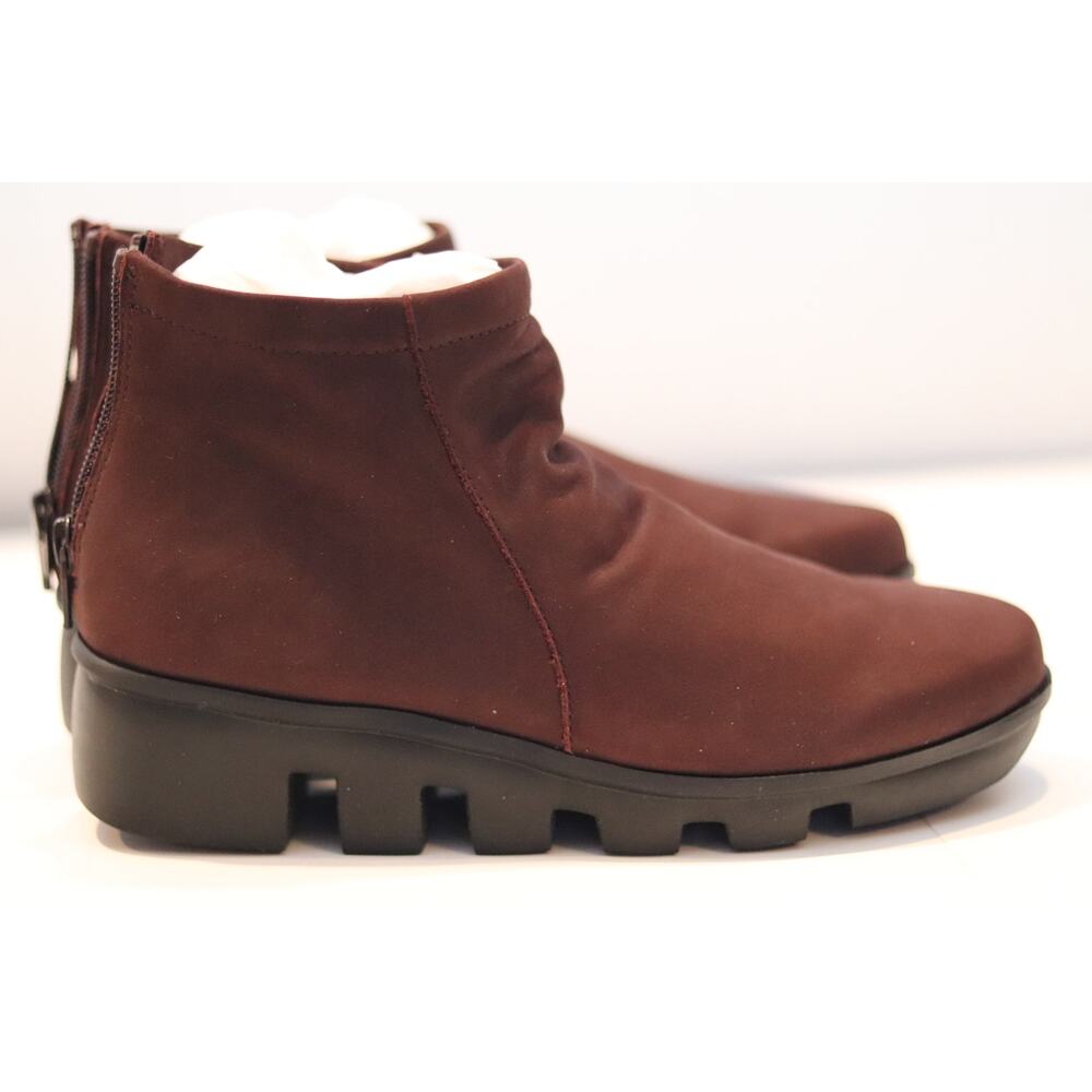 L'Amour Des Pieds Boots Sz 6